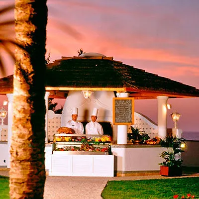 Dona Filipa Hotel Almancil